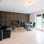 Katowice By Lantier - Swimming Pool Zone Apart Otel Bytom
