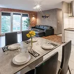 Katowice By Lantier - Swimming Pool Zone