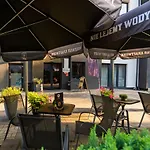 Katowice By Lantier - Swimming Pool Zone 3* 바이톰