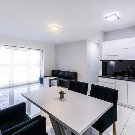 Apartamenty Katowice By Lantier - Basen & Gabinet Spa Апарт-отель Бытом