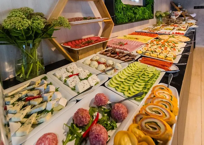 Katowice By Lantier - Swimming Pool Zone 3* Бытом