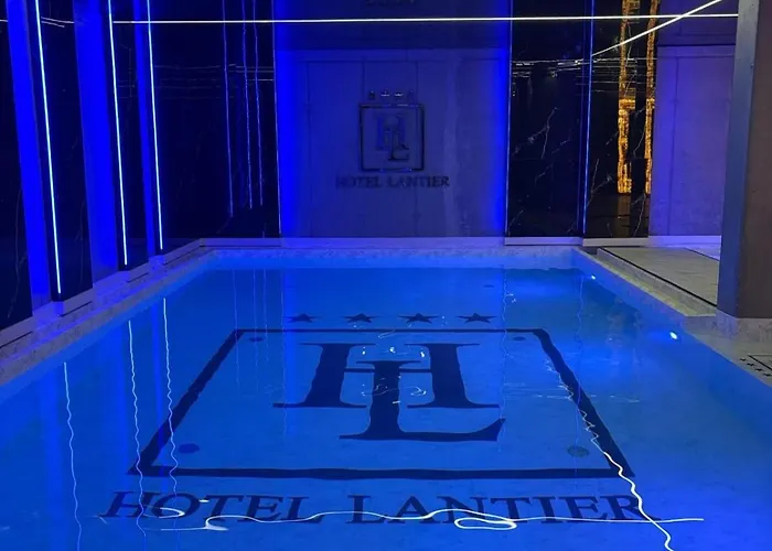 Katowice By Lantier - Swimming Pool Zone Бытом